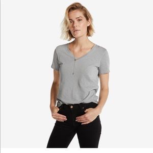 American Giant premium v neck tee